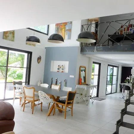 Seignosse: 4-star Serenity With Heated Pool And Wi-fi Villa *